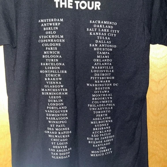 Shawn Mendes 2019 Tour Black Rose Shirt- Size Small - Picture 2 of 4